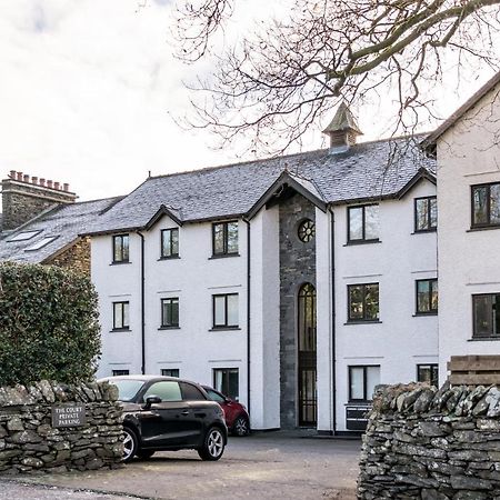 No. 5 The Court-With Free Parking Apartment Windermere Bagian luar foto